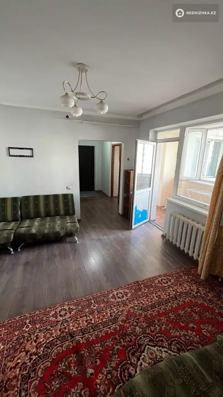 3-комнатная квартира, этаж 11 из 18, 65 м², фотография 2