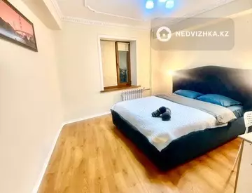 3-комнатная квартира, этаж 2 из 9, 70 м², Посуточно