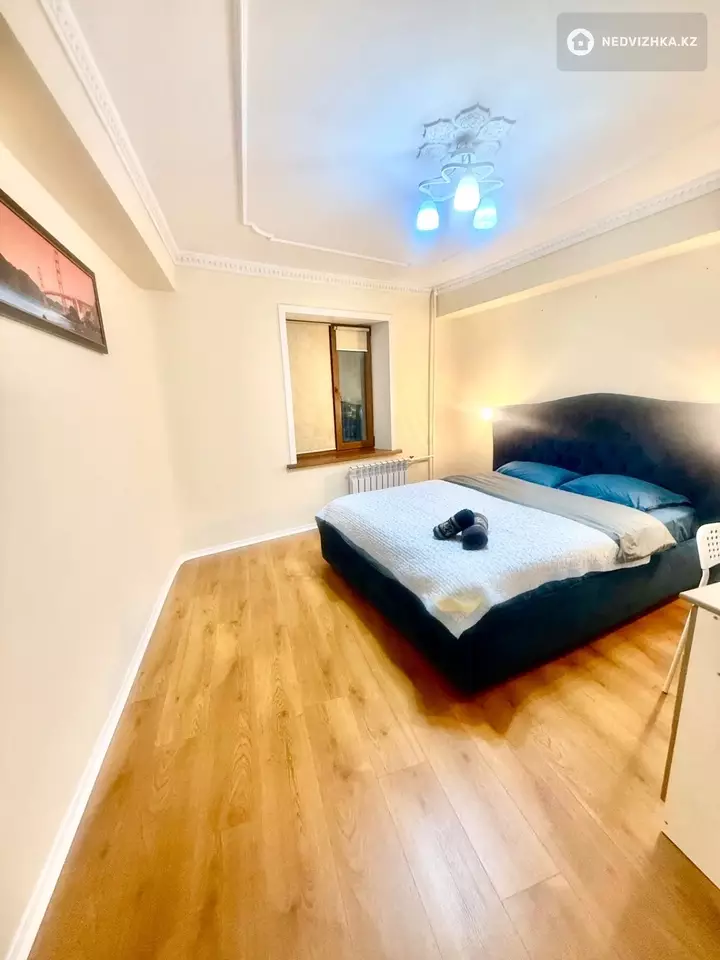 3-комнатная квартира, этаж 2 из 9, 70 м², Посуточно, фотография 2