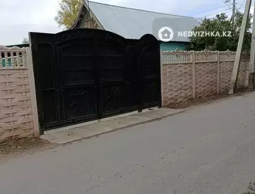 5-комнатный дом, 7 соток, 74 м²