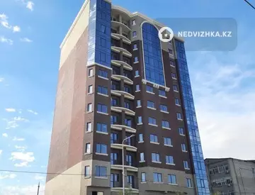 4-комнатная квартира, этаж 10 из 12, 112 м²
