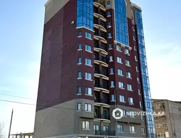 4-комнатная квартира, этаж 10 из 12, 112 м²