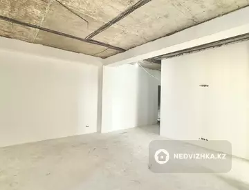 4-комнатная квартира, этаж 10 из 12, 112 м²