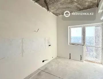 4-комнатная квартира, этаж 10 из 12, 112 м², миниатюра 11