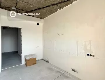 4-комнатная квартира, этаж 10 из 12, 112 м², миниатюра 12