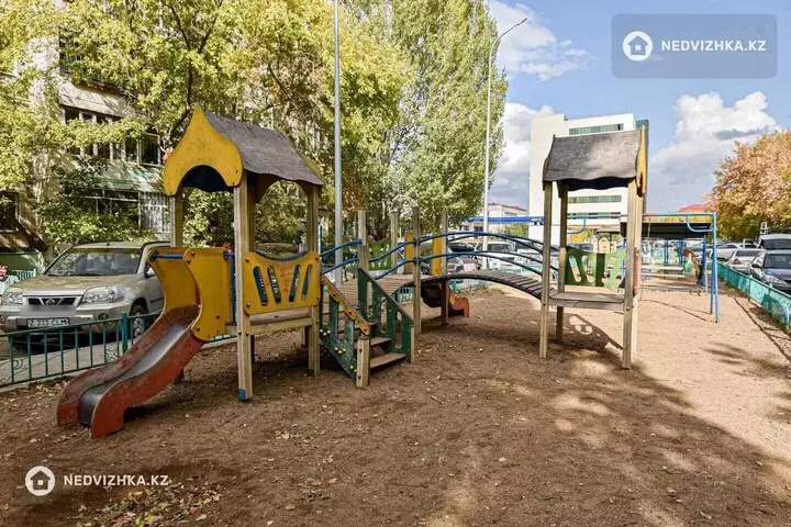 4-комнатная квартира, этаж 5 из 6, 102 м², фотография 4