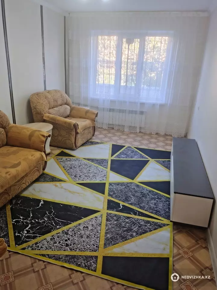 2-комнатная квартира, этаж 2 из 5, 57 м², На длительный срок, фотография 3