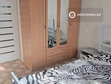 2-комнатная квартира, этаж 2 из 5, 57 м², На длительный срок, миниатюра 5