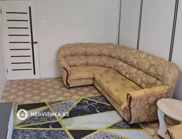 2-комнатная квартира, этаж 2 из 5, 57 м², На длительный срок, миниатюра 4