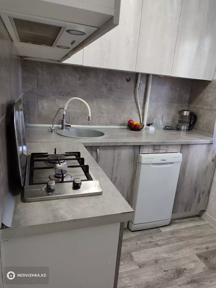 4-комнатная квартира, этаж 2 из 5, 60 м², фотография 5