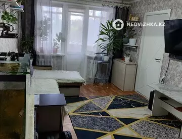 4-комнатная квартира, этаж 2 из 5, 60 м²
