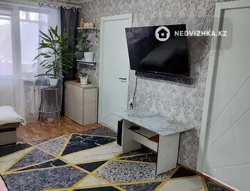 4-комнатная квартира, этаж 2 из 5, 60 м²