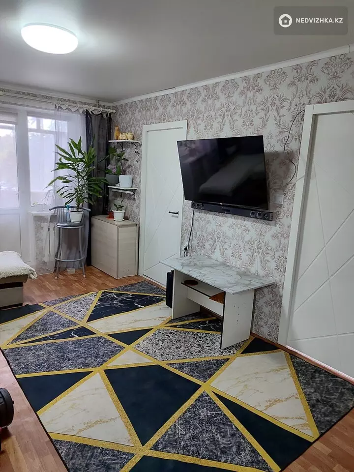 4-комнатная квартира, этаж 2 из 5, 60 м², фотография 4