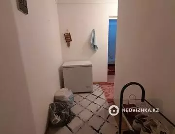 1-комнатная квартира, этаж 2 из 4, 32 м², миниатюра 2