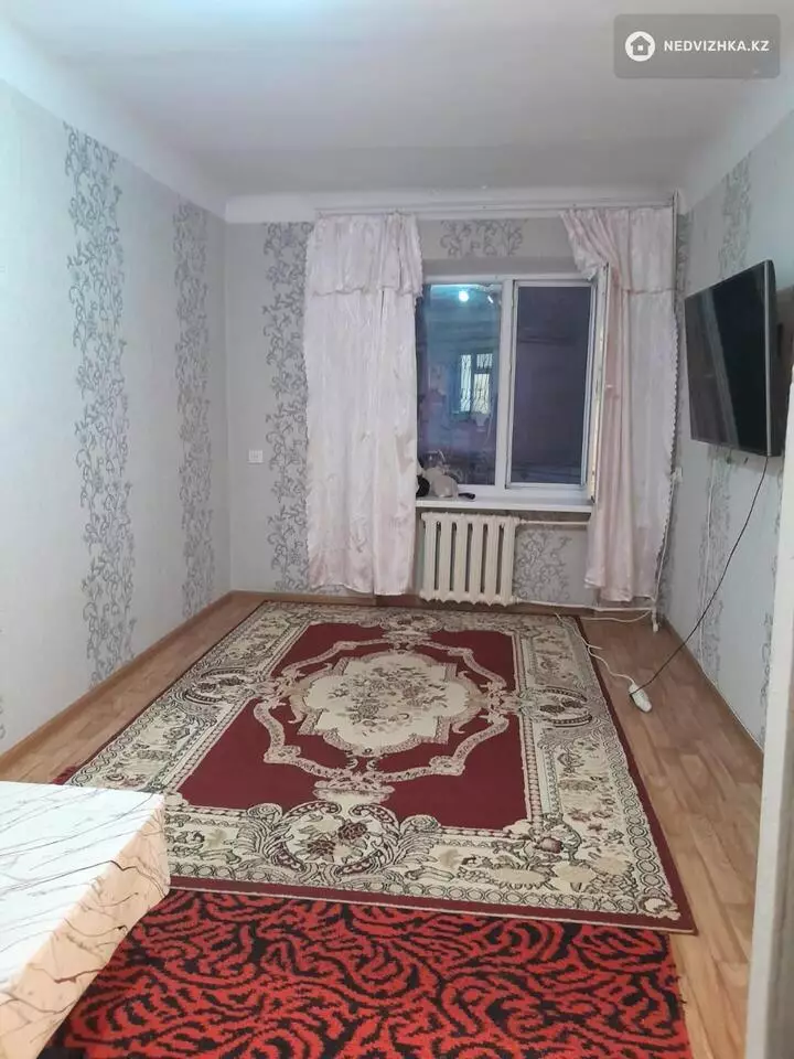1-комнатная квартира, этаж 2 из 4, 32 м², фотография 3