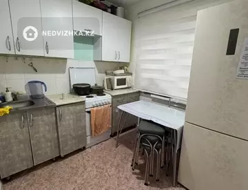 4-комнатная квартира, этаж 1 из 5, 60 м², миниатюра 2