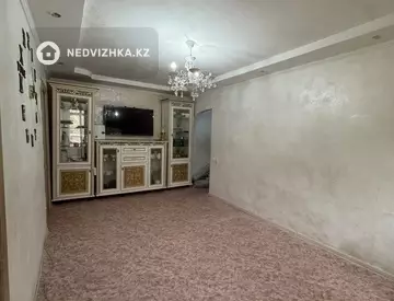 4-комнатная квартира, этаж 1 из 5, 60 м², миниатюра 3