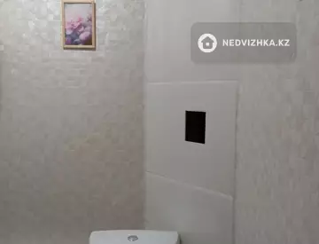 2-комнатная квартира, этаж 3 из 5, 51 м²