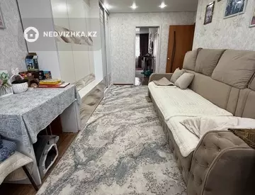 3-комнатная квартира, этаж 5 из 5, 60 м², миниатюра 4