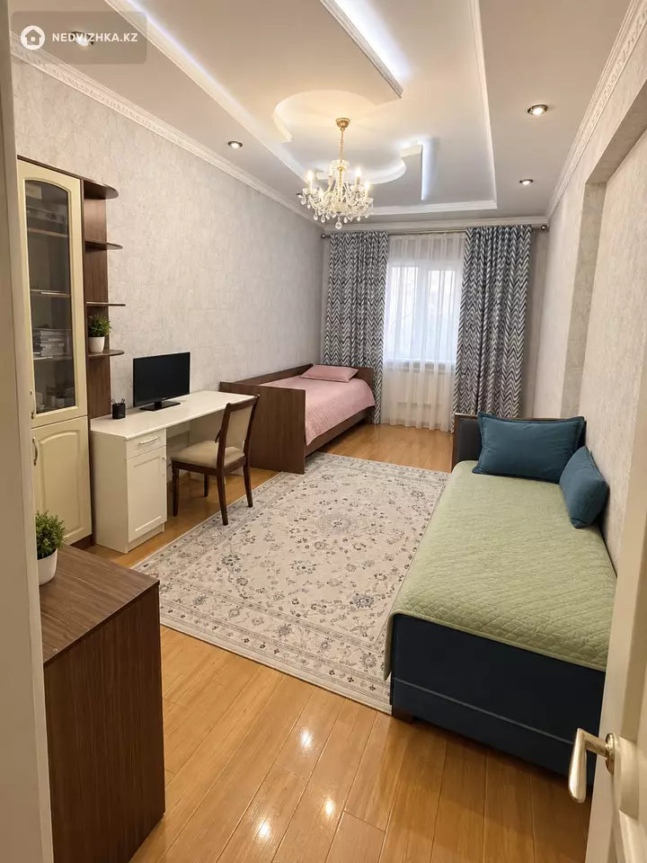 3-комнатная квартира, этаж 16 из 19, 127 м², фотография 4