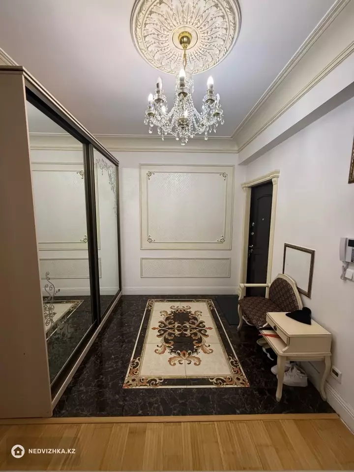 3-комнатная квартира, этаж 16 из 19, 127 м², фотография 5