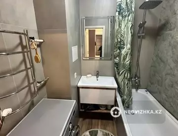 3-комнатная квартира, этаж 4 из 4, 90 м², миниатюра 6