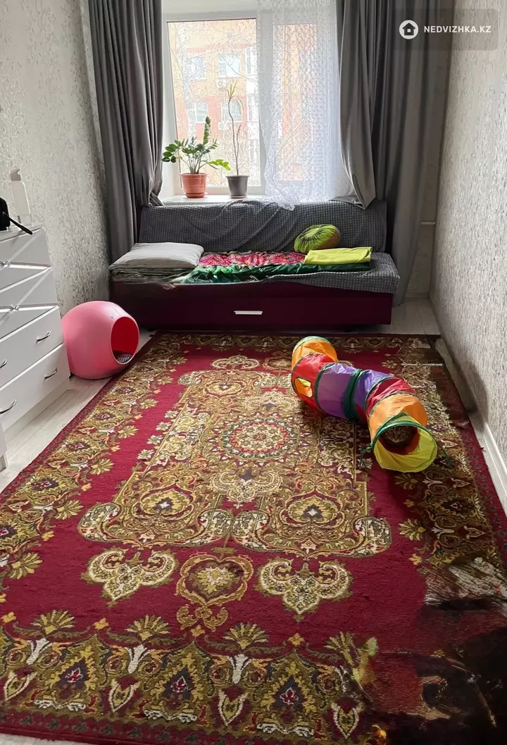 3-комнатная квартира, этаж 5 из 5, 59 м², фотография 2