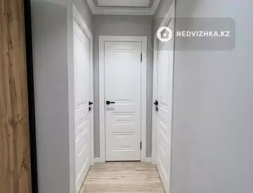 3-комнатная квартира, этаж 1 из 4, 58 м², миниатюра 3