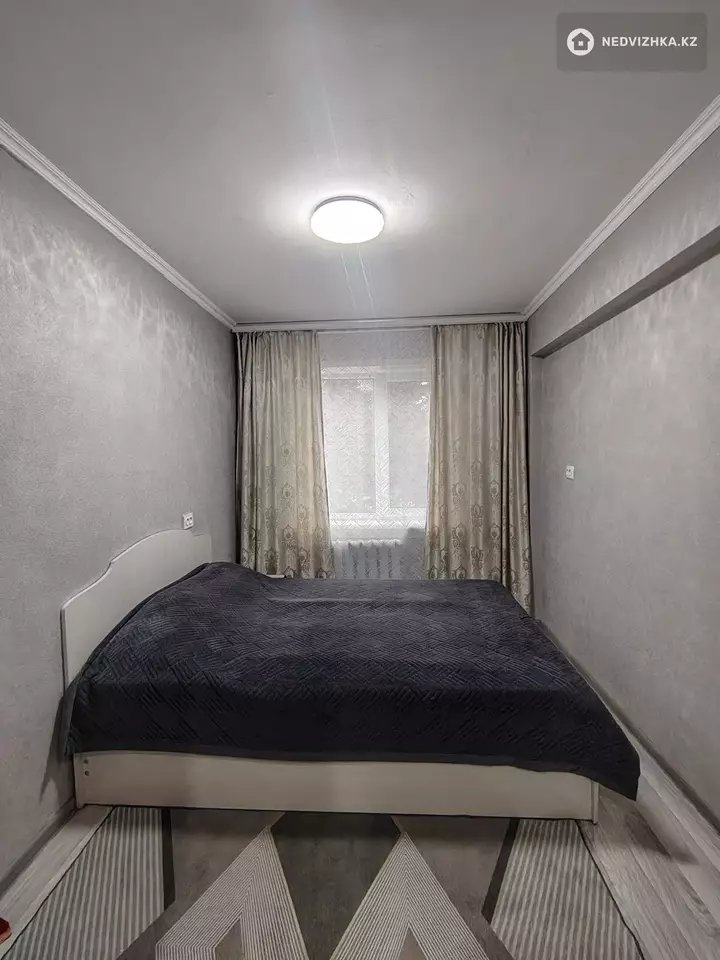 2-комнатная квартира, этаж 2 из 5, 50 м², Посуточно, фотография 2