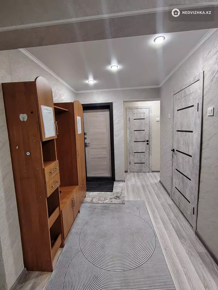 2-комнатная квартира, этаж 2 из 5, 50 м², Посуточно, фотография 4