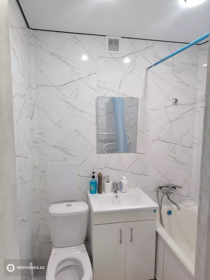 2-комнатная квартира, этаж 2 из 5, 50 м², Посуточно, фотография 5