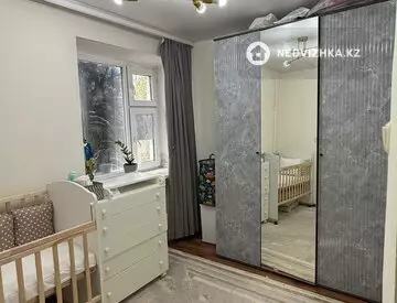 3-комнатная квартира, этаж 3 из 4, 55 м², миниатюра 2
