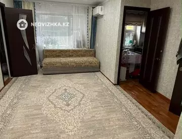 3-комнатная квартира, этаж 3 из 4, 55 м², миниатюра 3