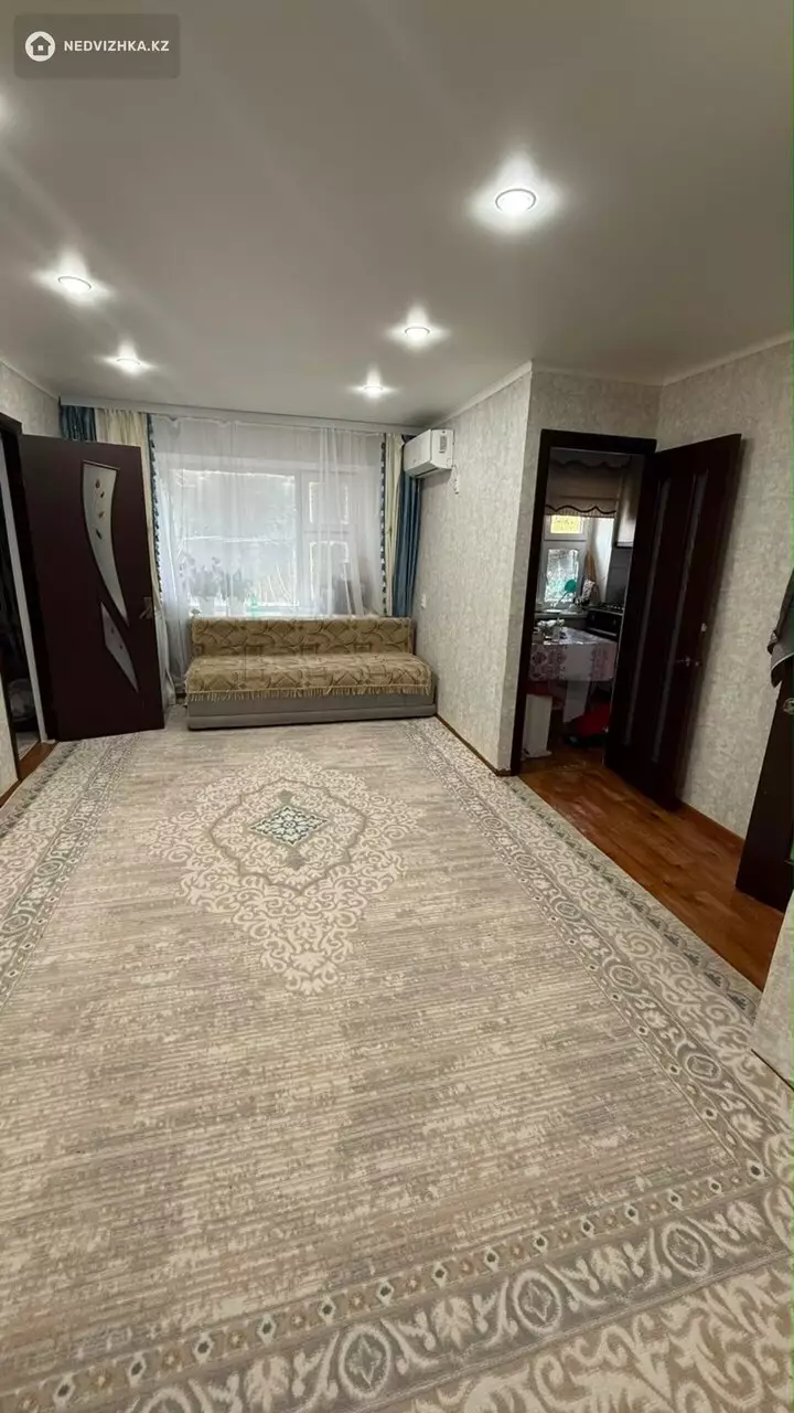 3-комнатная квартира, этаж 3 из 4, 55 м², 3-фотосурет