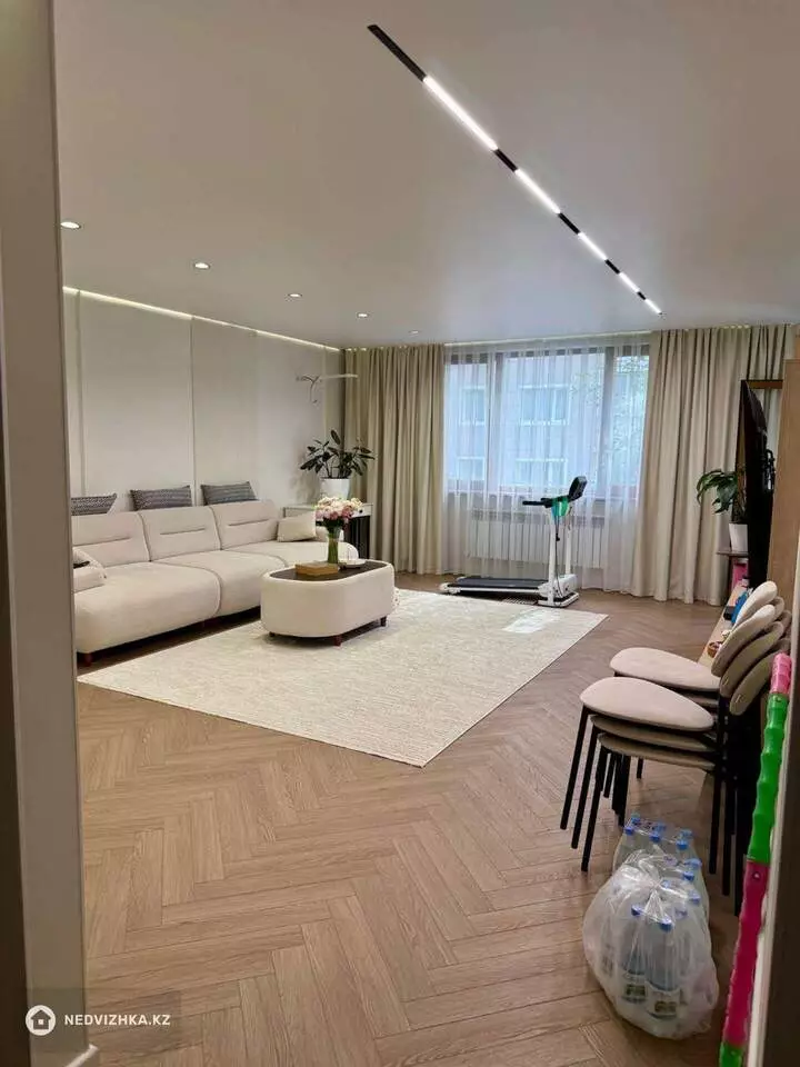 3-комнатная квартира, этаж 1 из 14, 100 м², фотография 4