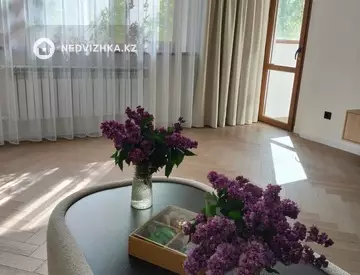 3-комнатная квартира, этаж 1 из 14, 100 м², миниатюра 9