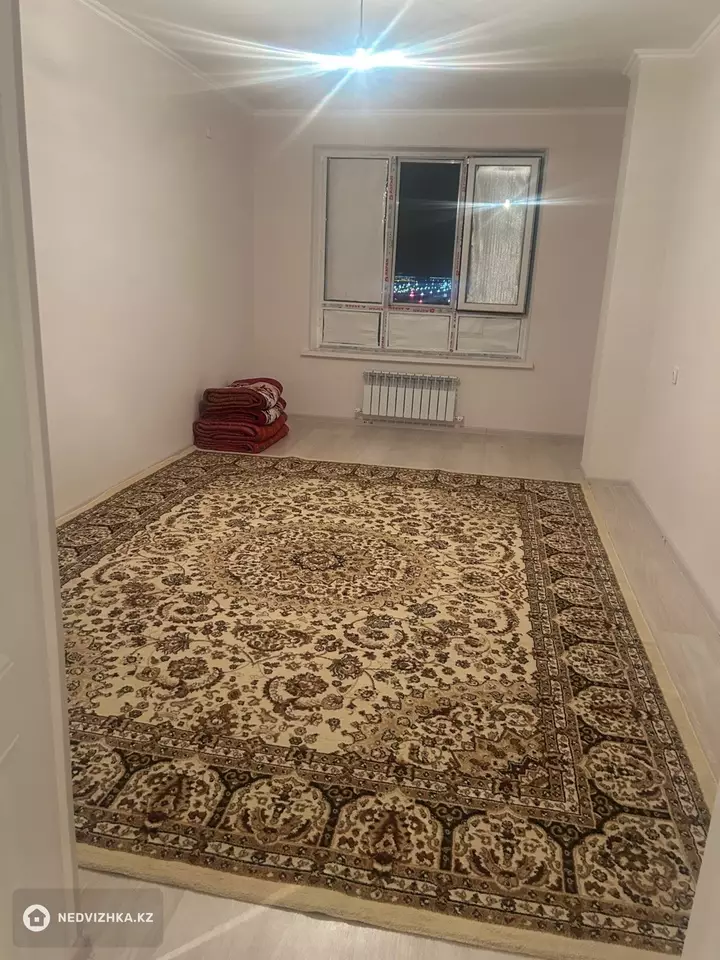 3-комнатная квартира, этаж 5 из 5, 80 м², На длительный срок, фотография 3