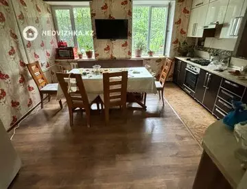 3-комнатная квартира, этаж 1 из 5, 95 м², миниатюра 4