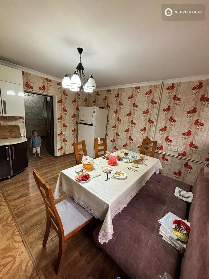 3-комнатная квартира, этаж 1 из 5, 95 м², фотография 5