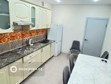 2-комнатная квартира, этаж 1 из 9, 58 м², Посуточно, миниатюра 7