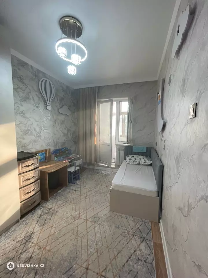 3-комнатная квартира, этаж 5 из 5, 69 м², фотография 4