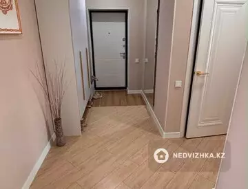 2-комнатная квартира, этаж 5 из 5, 72 м², миниатюра 3