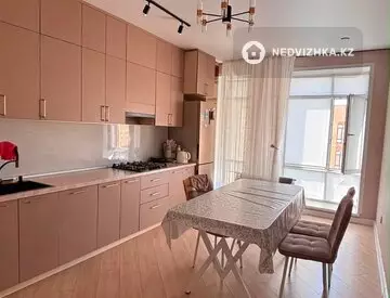 2-комнатная квартира, этаж 5 из 5, 72 м², миниатюра 7