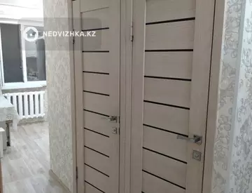 2-комнатная квартира, этаж 3 из 5, 47 м², миниатюра 4