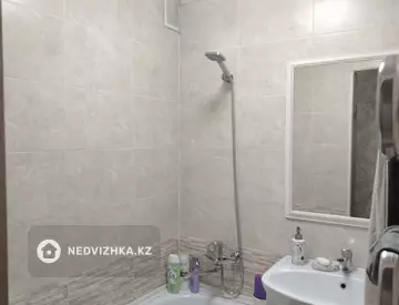 2-комнатная квартира, этаж 3 из 5, 47 м², миниатюра 9