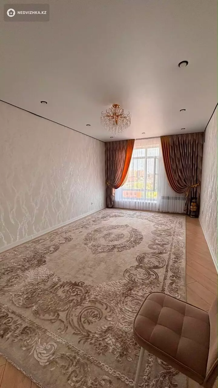 2-комнатная квартира, этаж 5 из 5, 72 м², фотография 3