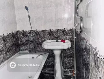 2-комнатная квартира, этаж 1 из 5, 42 м²
