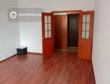 1-комнатная квартира, этаж 8 из 10, 44 м²