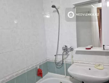 1-комнатная квартира, этаж 4 из 5, 45 м²