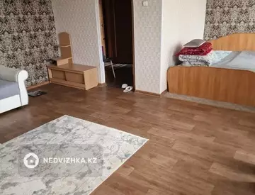 1-комнатная квартира, этаж 4 из 5, 45 м²